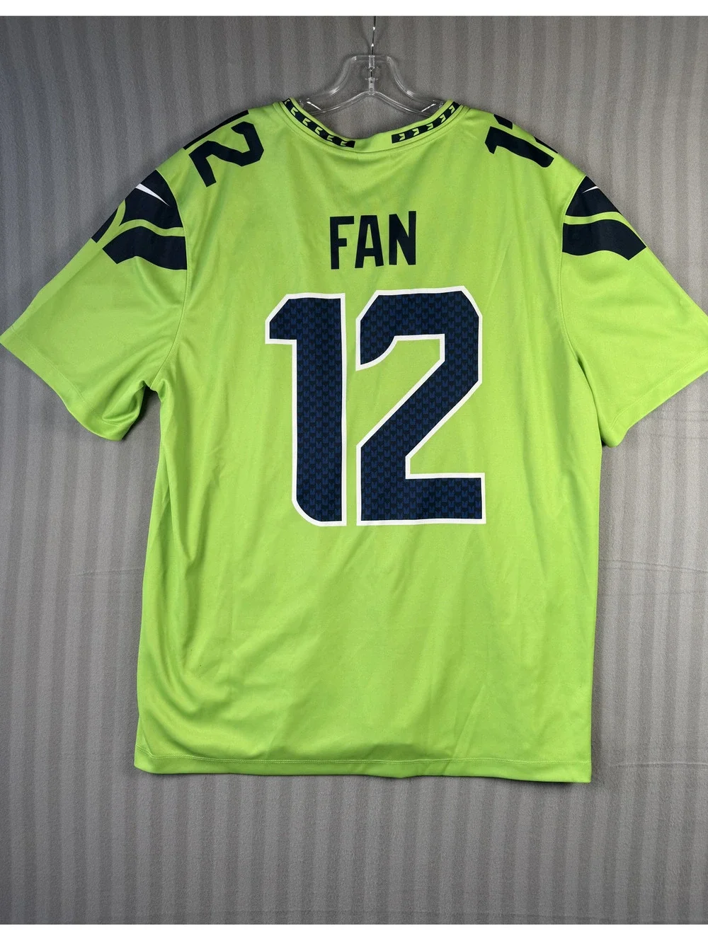 Nike NFL Seattle Seahawks Color Rush #12 Fan Jersey XL (SEE PICTURES)